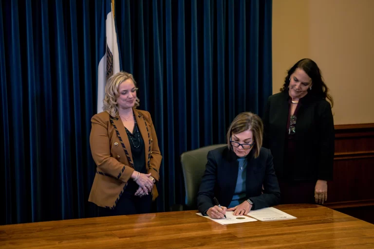 Gov. Reynolds launches Iowa DOGE task force