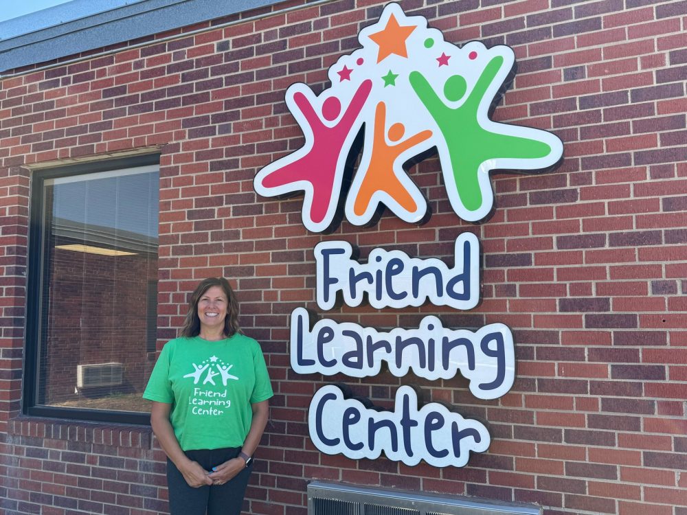 Stacy Lawver en el Friend Learning Center