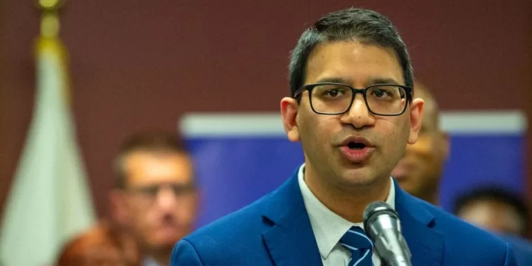 Illinois to issue its own vaccine guidelines