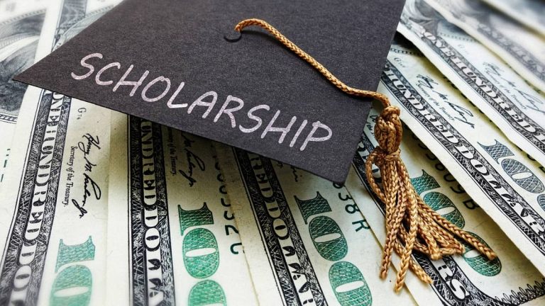 Programa de Becas Ascentra ofrece $15,000 en becas para el año escolar 2026