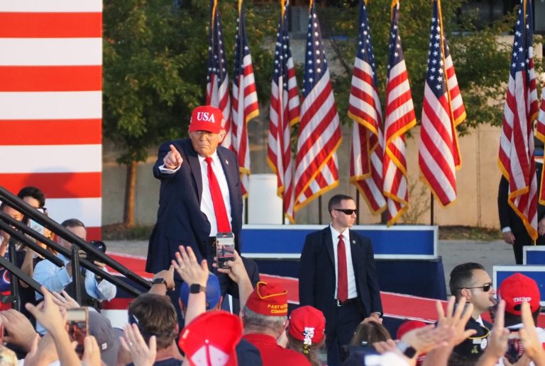 Trump visitará Iowa mientras Vance planea paradas en Minnesota y Ohio