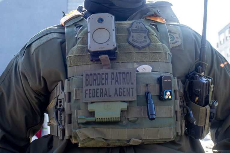 Casi 3 de cada 4 personas detenidas por ICE no tenían condenas penales en enero