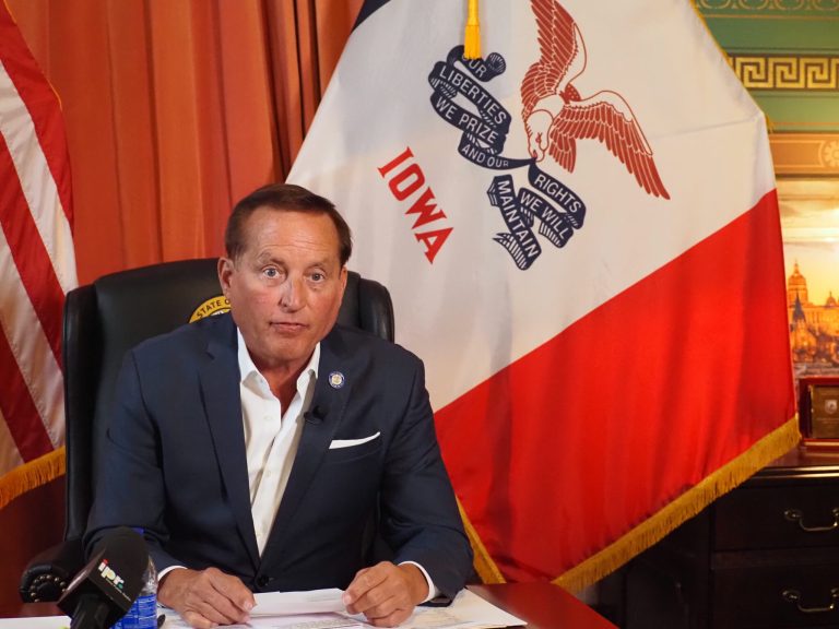 Iowa alcanza un acuerdo en la demanda de la ACLU y LULAC por la lista de votantes de 2024 de “posibles no ciudadanos”