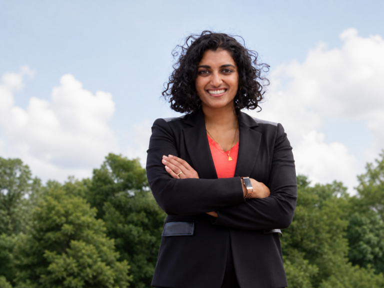 Megan Srinivas busca la reelección en el Distrito 30 de la Cámara de Iowa