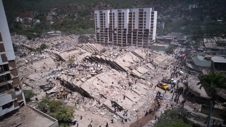 Estados Unidos promete $150 millones para ayuda por terremotos en Venezuela