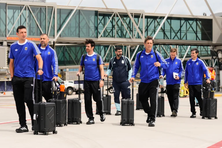 Argentina team arrives in Kansas City to fans and tornado sirens