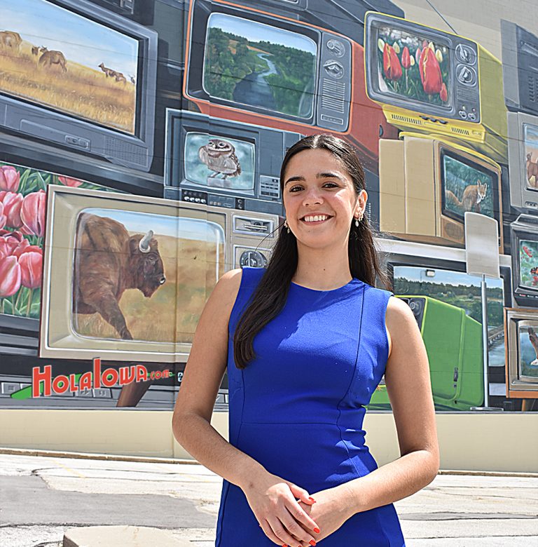Finding Home in Iowa: Natalia Gomez Del Campo’s Journey to Journalism