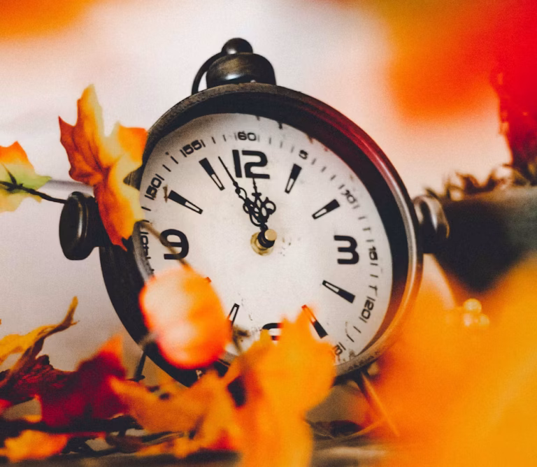 Daylight Saving Time 2026: Iowa and Illinois Clocks Fall Back Nov. 1